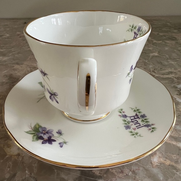 Vintage Duchess 'April' Cup & Saucer - Picture 4 of 12